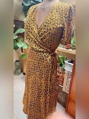 Diane Von Furstenberg Buttercup Print Floral Silk Wrap Dress